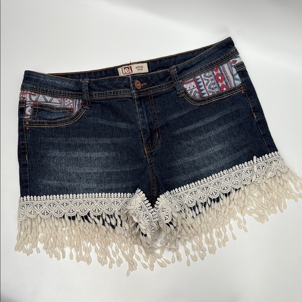 Lei Blue Jean Shorts with Cream Crochet Lace Fringe Detail Size 11 Regular